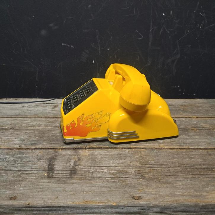 Hotrod telefoon Yellow Hotrod, Verzamelen, Merken en Reclamevoorwerpen, Gebruikt, Gebruiksvoorwerp, Ophalen of Verzenden