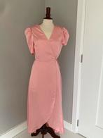 Licht roze  jurk maat 38 Missguided, Kleding | Dames, Jurken, Verzenden, Zo goed als nieuw, Maat 38/40 (M), Roze