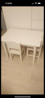 Kindertafel met 2 Stoeltjes, Ophalen, Gebruikt, Tafel(s) en Stoel(en)