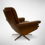 Leren fauteuil met voetenbank van ontwerper Fredrik Kayser, Ophalen, Gebruikt, Minder dan 75 cm, Vintage