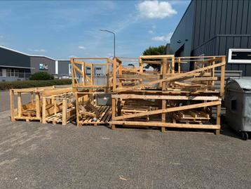 Houten pallets / kratten haardhout beschikbaar voor biedingen