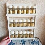Vintage houten kruidenrekje met 18 kruidenpotjes, Antiek en Kunst, Ophalen of Verzenden