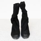 Mooie Suede Laarsjes 2 (Maat 39) € 25,-, Kleding | Dames, Schoenen, Zwart, Lage of Enkellaarzen, Ophalen of Verzenden, Zo goed als nieuw