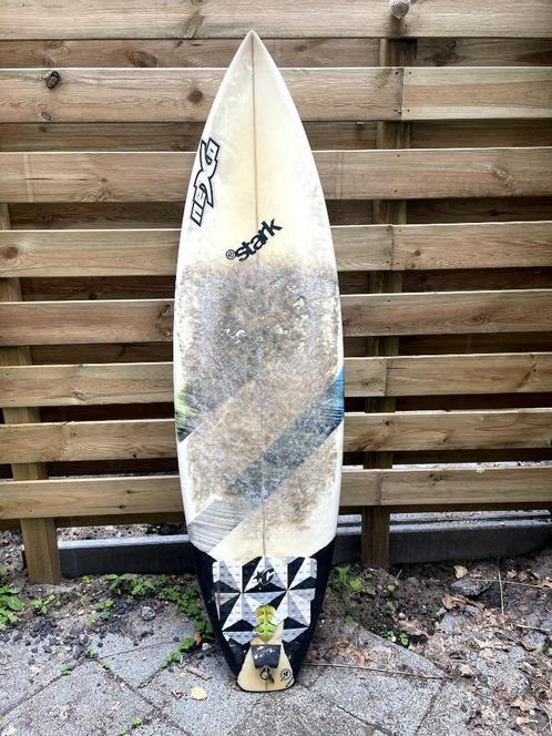 Stark Shortboard Surfboard 5'11" incl. vinnen en boardbag, Watersport en Boten, Golfsurfen, Gebruikt, Shortboard, Met vinnen, Met draagtas