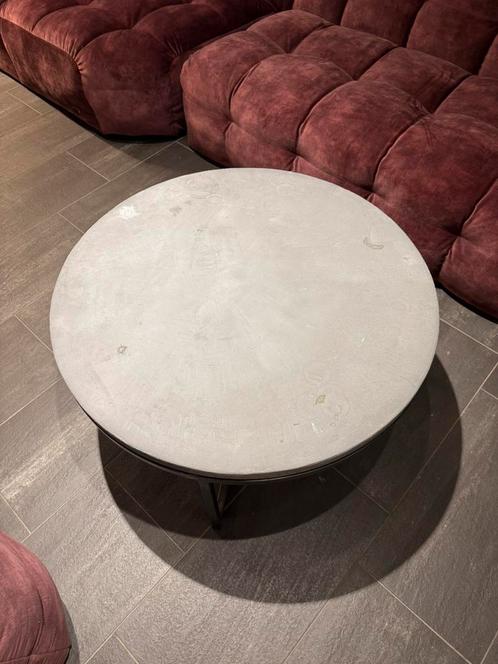 Ronde salontafel | Betonlook | Ø 80 cm | Industriële stijl, Huis en Inrichting, Tafels | Salontafels, Gebruikt, Minder dan 50 cm