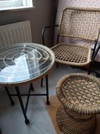 Balkon tuin set, rotan glas bijzettafel met stoel en zitje., Bijzettafel, Rotan, Zo goed als nieuw, Tuinset