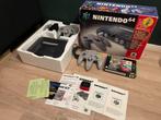 Nintendo 64 + 2 Controllers + Expansion Pack + Mario Kart, Spelcomputers en Games, Spelcomputers | Nintendo 64, Ophalen of Verzenden