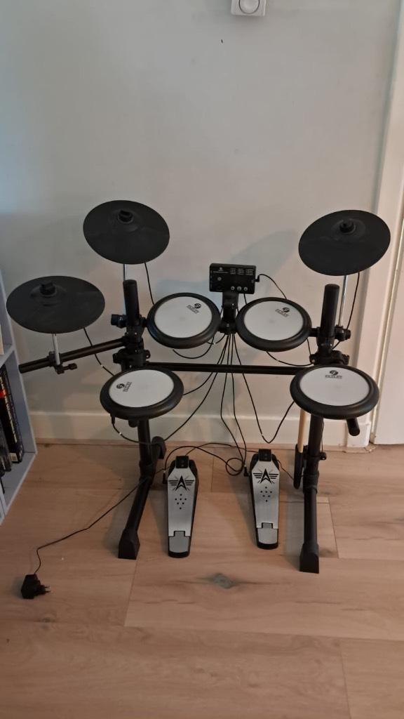 Electrisch drumstel, Muziek en Instrumenten, Drumstellen en Slagwerk, Zo goed als nieuw, Overige merken, Elektronisch, Ophalen
