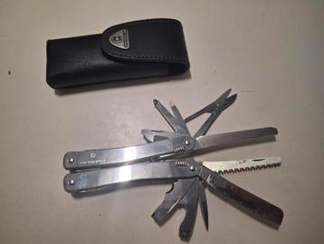 Victorinox swiss tool beschikbaar voor biedingen