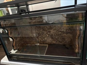 Terrarium merk Allterra beschikbaar voor biedingen