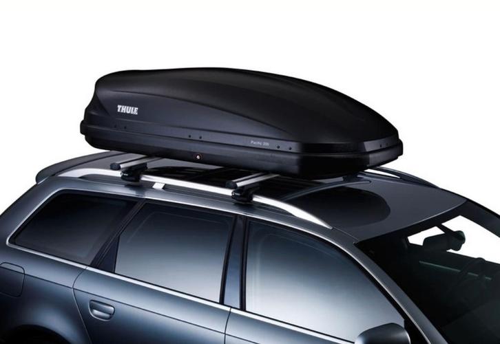 Te huur Thule Pacific 700 dakkoffer + dakdragers, Auto diversen, Dakkoffers, Gebruikt, Ophalen of Verzenden