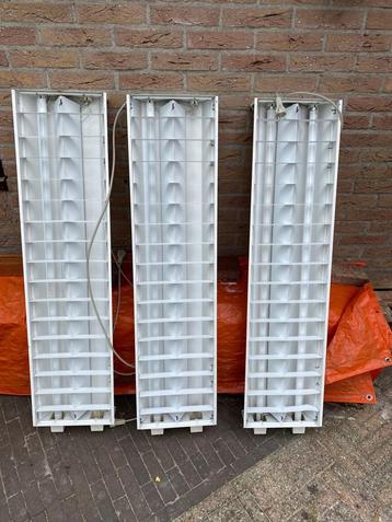 Plafond lampen met LED beschikbaar voor biedingen