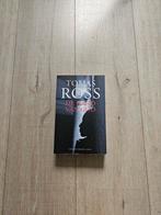 Tomas Ross - De hand van God, Boeken, Gelezen, Ophalen of Verzenden, Nederland, Tomas Ross