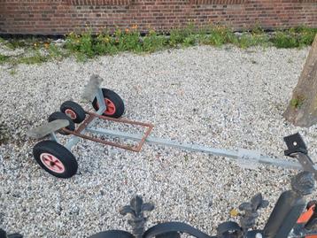 Trailer en tank 30 euro  beschikbaar voor biedingen