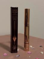 Charlotte Tilbury Magic Away Concealer 7 medium, Beige, Nieuw, Make-up, Verzenden