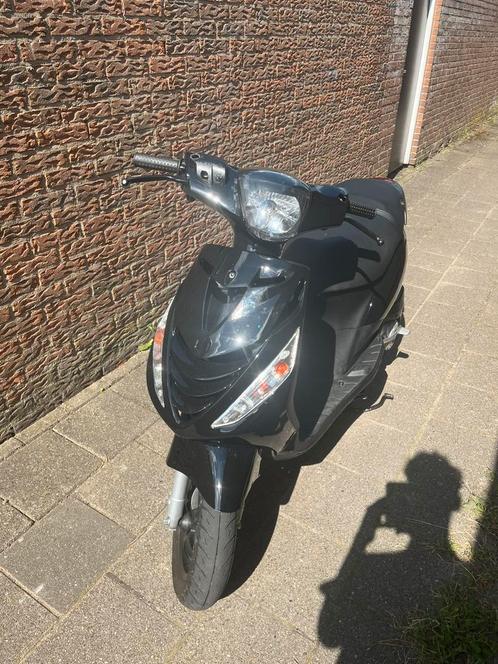 Piaggio zip brom 2007, Fietsen en Brommers, Scooters | Piaggio, Zo goed als nieuw, Zip, Ophalen of Verzenden
