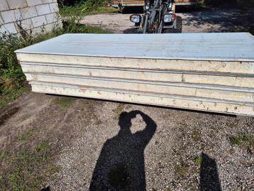 Sandwichpanelen 15 cm dik 4x 3 meter beschikbaar voor biedingen
