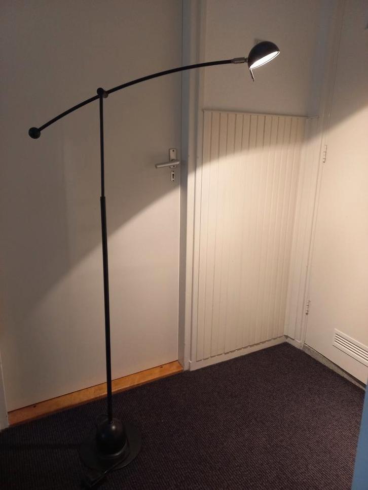 Verstelbare Halogeen Staande Lamp - Zwart Metaal, Huis en Inrichting, Lampen | Vloerlampen, Gebruikt, 150 tot 200 cm, Metaal, Ophalen