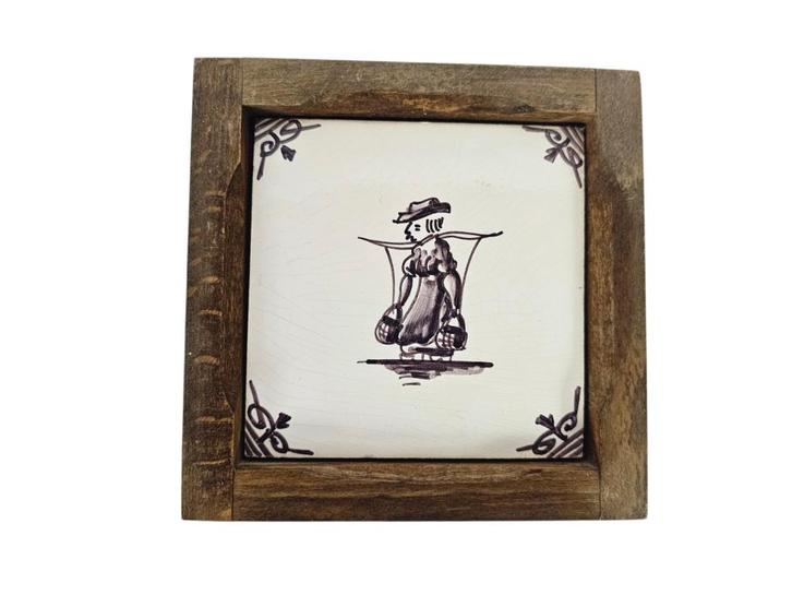 Makkum - Tegel in Houten lijst - mangaan, Antiek en Kunst, Antiek | Wandborden en Tegels, Ophalen of Verzenden