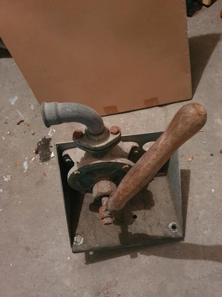 Vintage Handpomp - Decoratief & Functioneel, Antiek en Kunst, Antiek | Gereedschap en Instrumenten, Ophalen of Verzenden