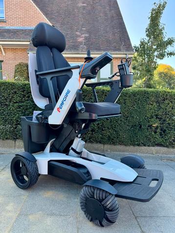 Lichtgewicht elektrische rolstoel Innovatief Design Nieuwe beschikbaar voor biedingen