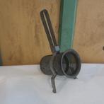 Zeef keukenzeef pureerzeef metaal origineel lengte 28 cm, Ophalen of Verzenden