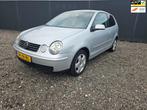 Volkswagen Polo 1.4-16V Highline, Voorwielaandrijving, Gebruikt, 4 cilinders, Origineel Nederlands