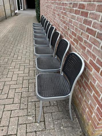 Italiaanse 🇮🇹 vintage design stoelen 🇮🇹 beschikbaar voor biedingen
