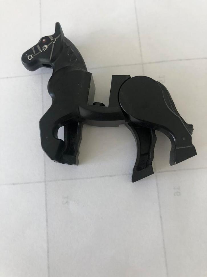 Lego paard 10352c01pb02 uit sets 9472 / 79007, Kinderen en Baby's, Speelgoed | Duplo en Lego, Zo goed als nieuw, Lego, Complete set