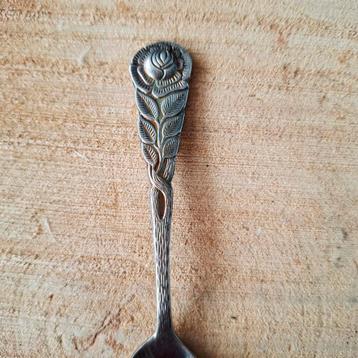 Esmeijer, prachtige room- of suikerlepel met roos beschikbaar voor biedingen