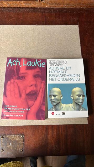 Autisme Boeken: Ach, Laukie & Autisme en begaafdheid beschikbaar voor biedingen