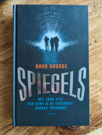 Spiegels - Bavo Dhooge beschikbaar voor biedingen