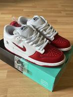 Nike SB x Supreme Jewel Red NIEUW US10 EU 44, Wit, Nieuw, Ophalen of Verzenden, Sneakers of Gympen