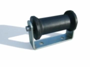Kielrol  - bootrol 133 mm met houder beschikbaar voor biedingen