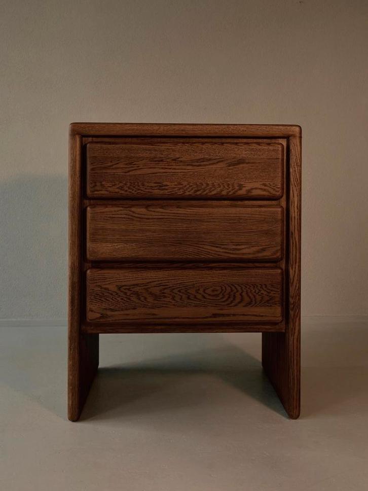 CHUBBY OATS - midcentury vintage brutalist ladekast commode, Kinderen en Baby's, Kinderkamer | Commodes en Kasten, Zo goed als nieuw
