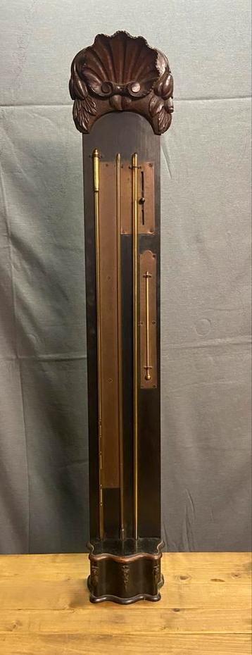 Antieke barometer beschikbaar voor biedingen