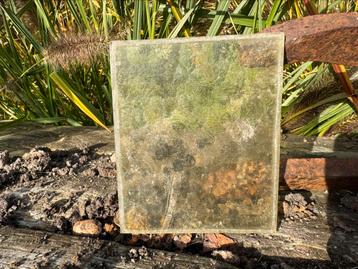 Glas ruitjes gekleurd beschikbaar voor biedingen