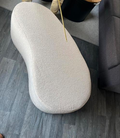 Teddy Poef/Hocker - Beige - Nieuwstaat, Huis en Inrichting, Stoelen, Zo goed als nieuw, Eén, Stof, Grijs, Ophalen
