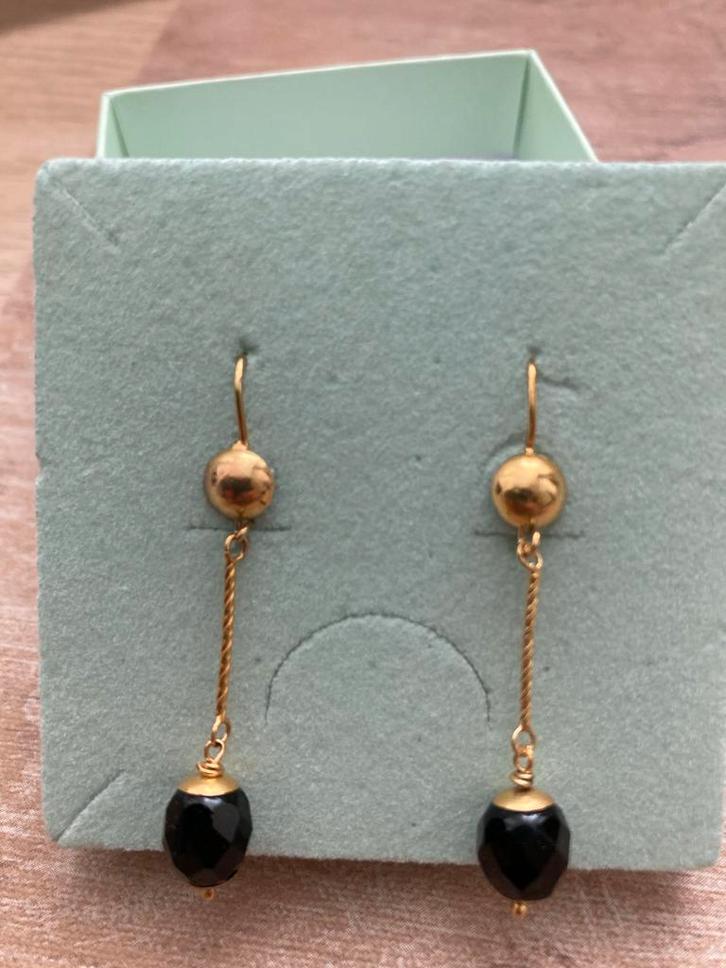 Gouden Oorbellen met ogri ai kraal, Sieraden, Tassen en Uiterlijk, Oorbellen, Zo goed als nieuw, Hangers, Goud, Zwart, Met edelsteen