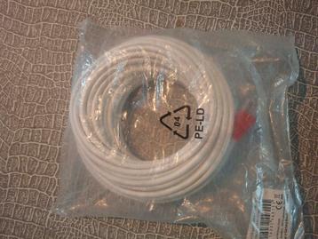 Utp kabel 15 meter in verpakking  beschikbaar voor biedingen