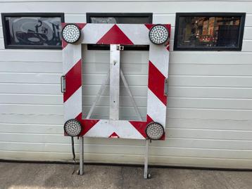 Waarschuwingsbord wegwerken signalering led aluminium beschikbaar voor biedingen