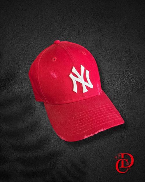 Cap rood costumize, Kleding | Heren, Hoeden en Petten, Zo goed als nieuw, Pet, One size fits all, Ophalen of Verzenden