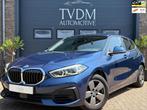 BMW 1-serie 118i Executive Edition NAVI|VIRTUAL|CRUISE|CLIMA, Auto's, BMW, Gebruikt, Blauw, Bedrijf, 3 cilinders