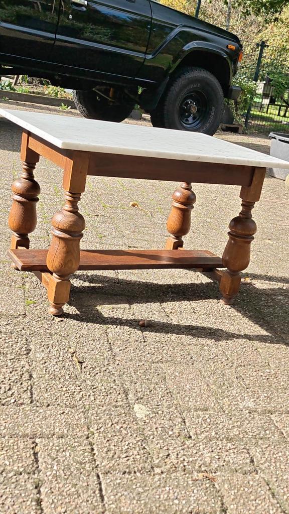 Antieke tafel met marmeren blad, Antiek en Kunst, Antiek | Meubels | Tafels, Ophalen of Verzenden