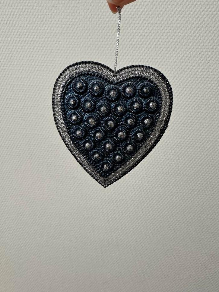 Hartjes kerstbal / kersthanger, Diversen, Kerst, Zo goed als nieuw, Ophalen of Verzenden