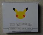 Celebrations Collector's Chest Tin en Elite Trainer Box LEEG, Hobby en Vrije tijd, Verzamelkaartspellen | Pokémon, Ophalen of Verzenden