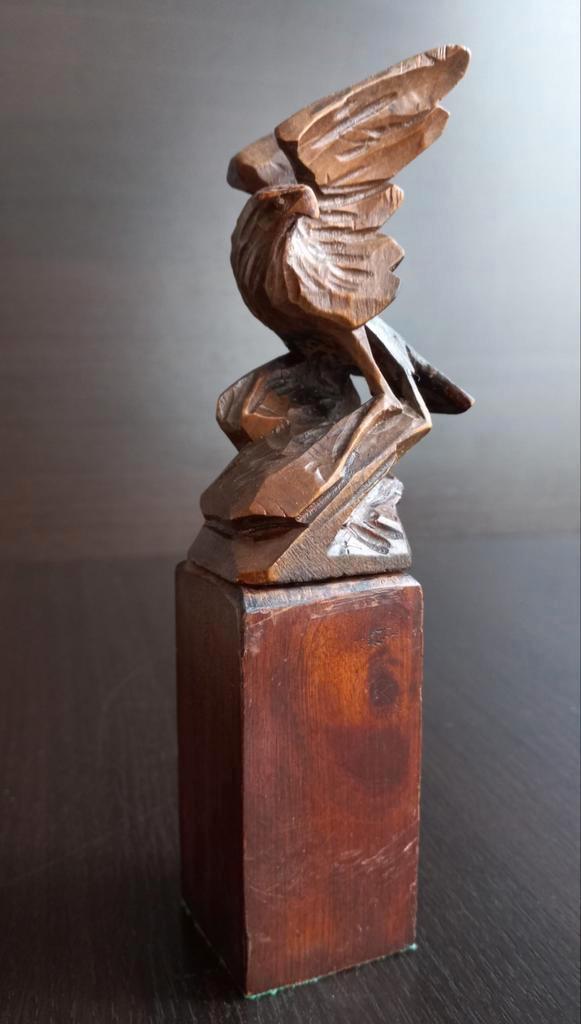 Art Deco beeldje adelaar gesigneerd en gedateerd 1900, Antiek en Kunst, Kunst | Beelden en Houtsnijwerken, Ophalen of Verzenden