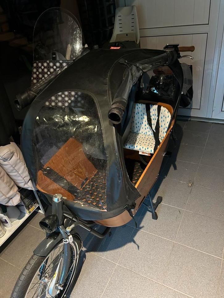 Babboe city-e bakfiets regentent, zonnedak, peuterzitje, Fietsen en Brommers, Fietsen | Bakfietsen, Zo goed als nieuw, Overige merken
