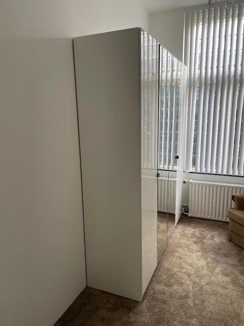 kledingkast, Huis en Inrichting, Kasten | Kledingkasten, Zo goed als nieuw, 200 cm of meer, 200 cm of meer, 50 tot 75 cm, Met deur(en)