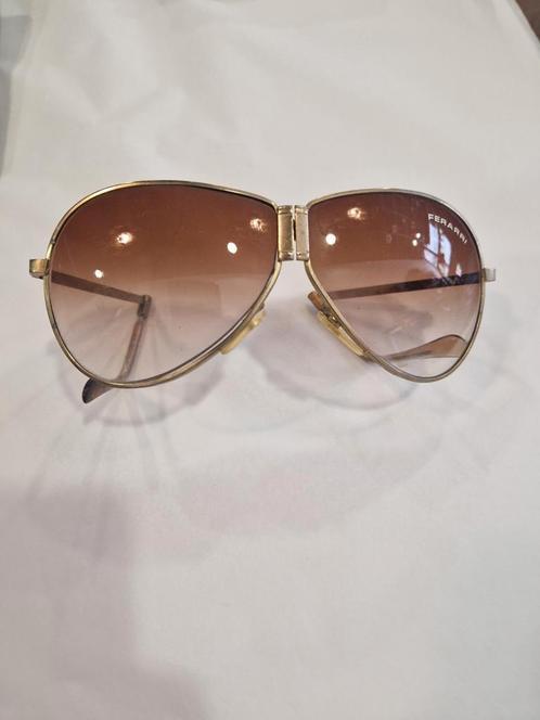 Ferrari Vintage Opvouwbare Zonnebril, Sieraden, Tassen en Uiterlijk, Zonnebrillen en Brillen | Dames, Gebruikt, Zonnebril, Overige merken